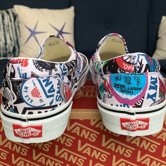 VANS WMNS CLASSIC SLIP-ON VANS MASH UP STICKERS/TRWHT Sneakers - Picture 14 of 16